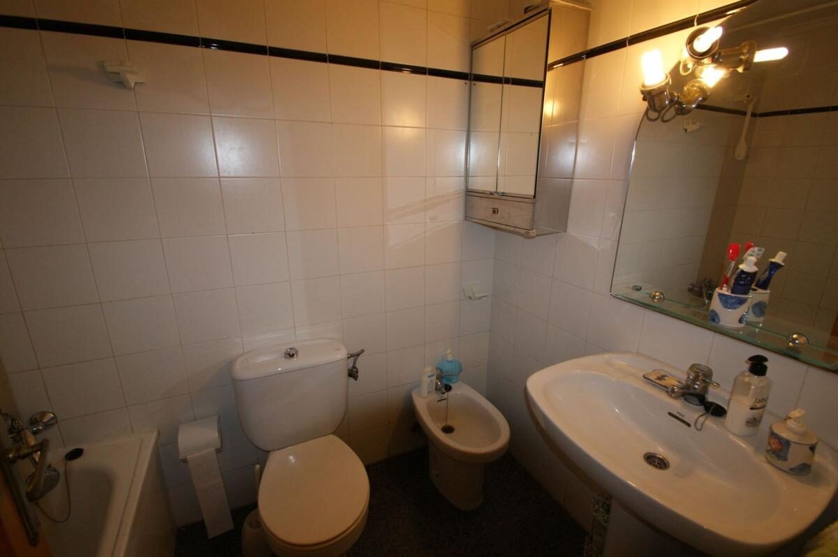 Apartamenty z 3 sypialniami, 80m² w Torrevieja, Hiszpania [ID: 0152-529346]