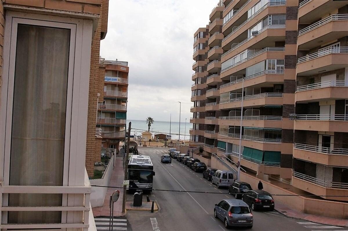 Apartamenty z 3 sypialniami, 80m² w Torrevieja, Hiszpania [ID: 0152-529346]
