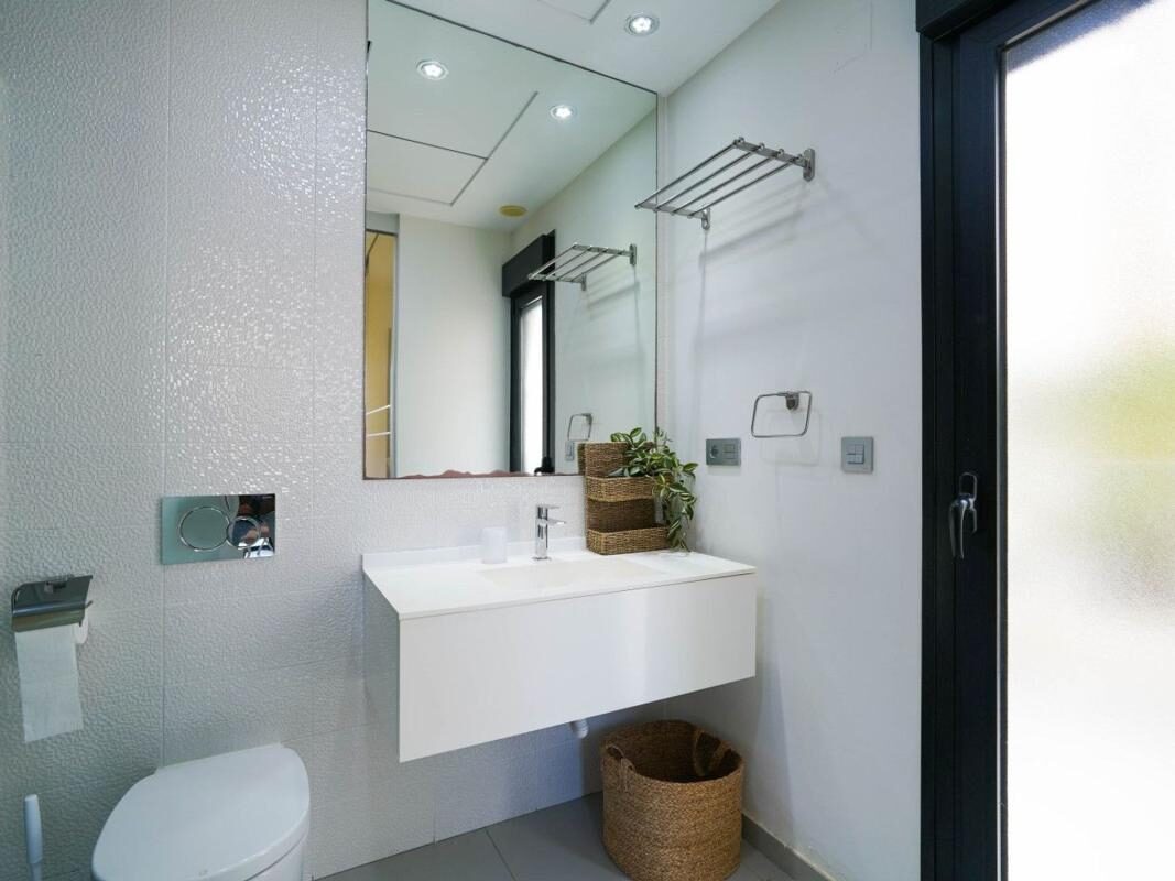 Вилла с 3 спальнями, 120м² в Рохалес, Испания [ID: 0152-529341]
