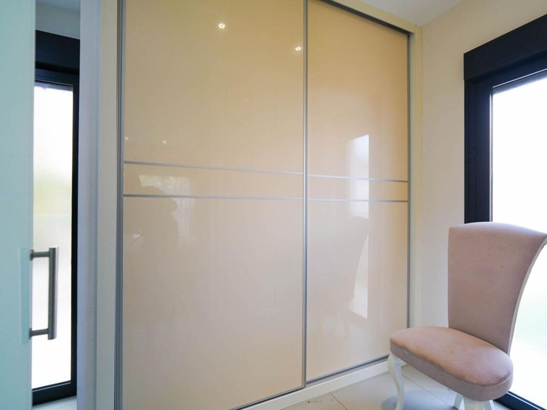 Вилла с 3 спальнями, 120м² в Рохалес, Испания [ID: 0152-529341]