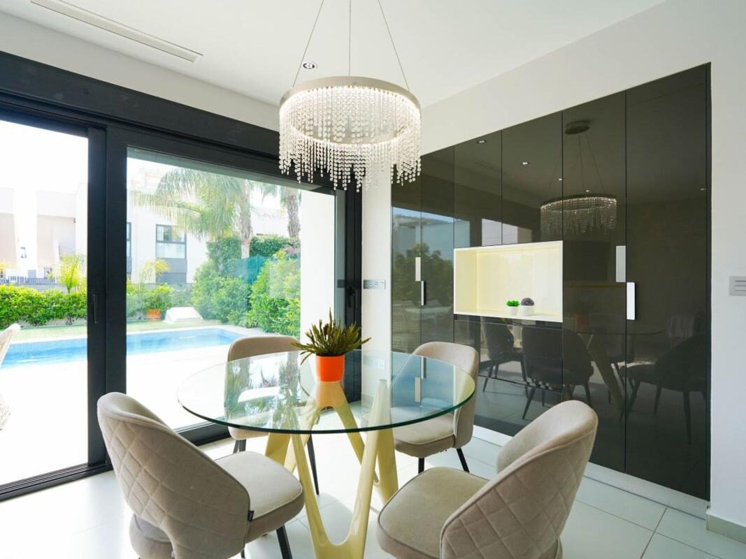 Вилла с 3 спальнями, 120м² в Рохалес, Испания [ID: 0152-529341]