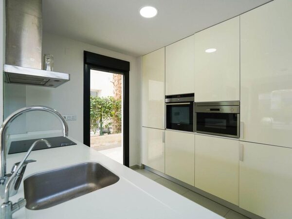 Вилла в Рохалес, Испания, 120м² - изображение 13