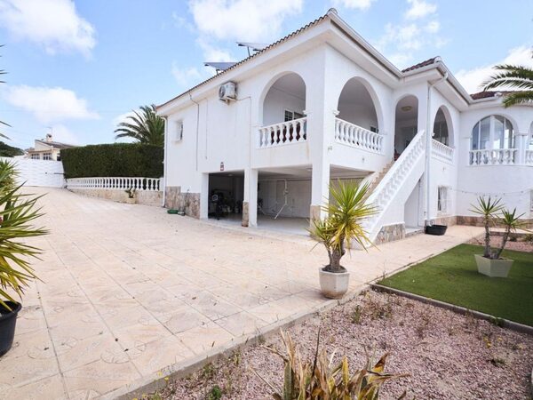 Villa in Rojales, Spain, 356m² - image 8