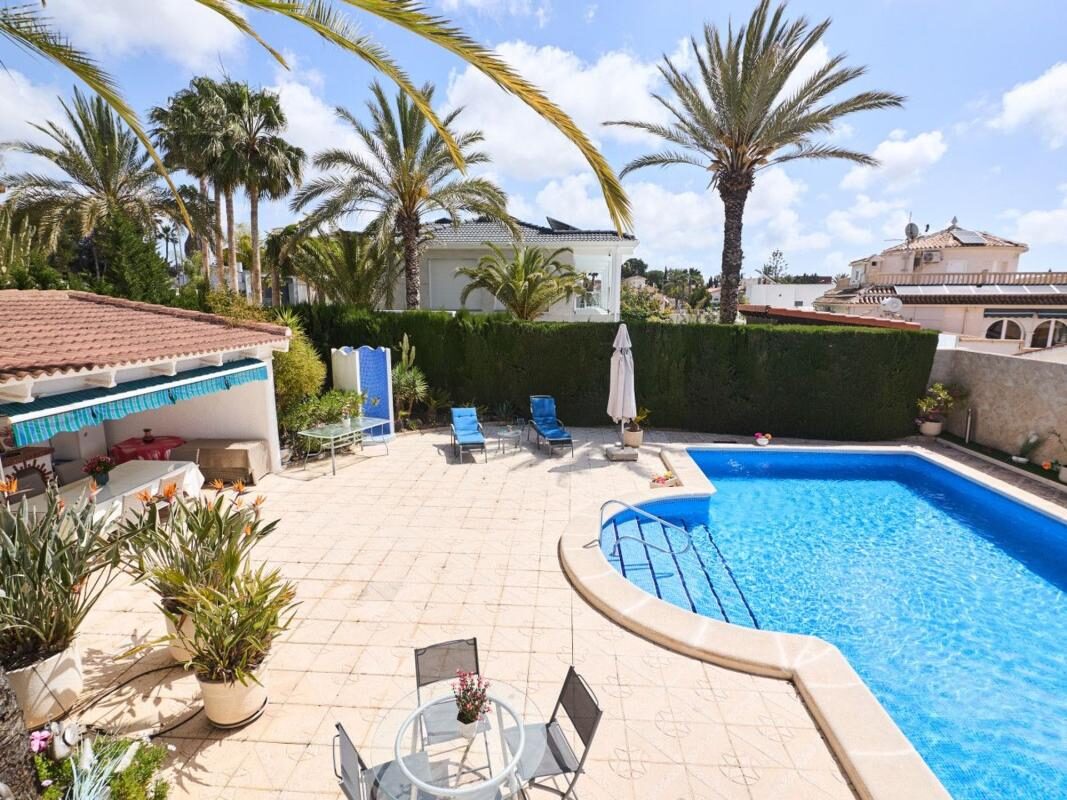 Villa with 4 bedrooms, 356m² in Rojales, Spain [ID: 0152-529340]
