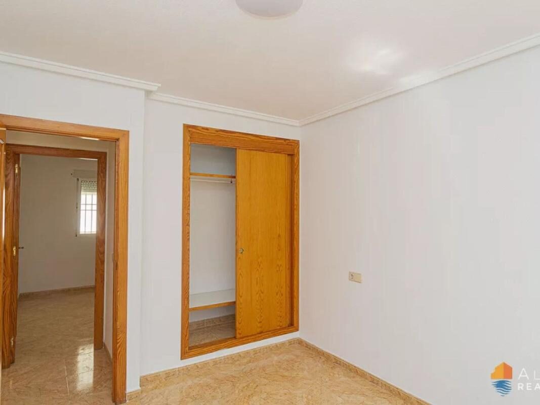 Apartamenty z 2 sypialniami, 54m² w Torrevieja, Hiszpania [ID: 0152-529222]