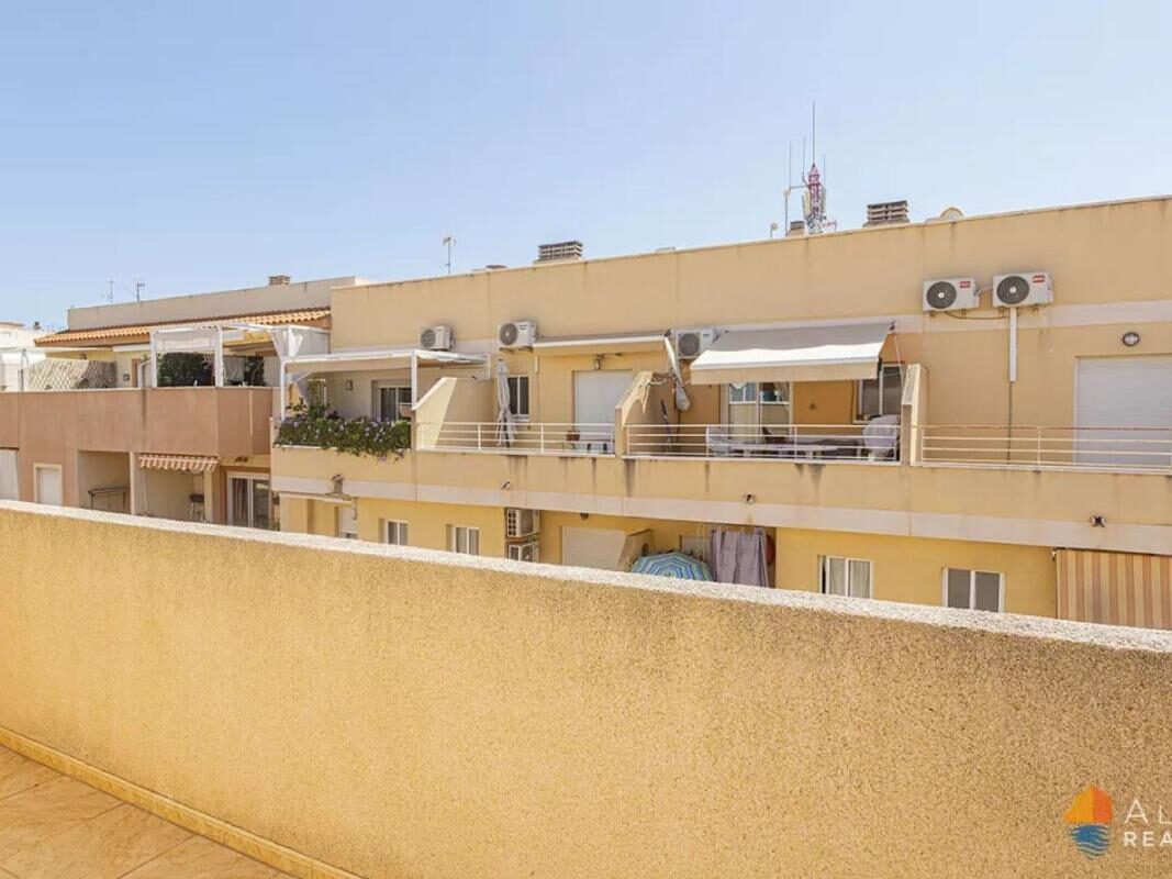 Apartamenty z 2 sypialniami, 54m² w Torrevieja, Hiszpania [ID: 0152-529222]