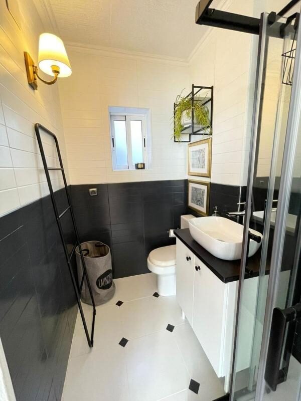 Apartments with 2 bedrooms, 65m² in Torrevieja, Spain [ID: 0152-528990]