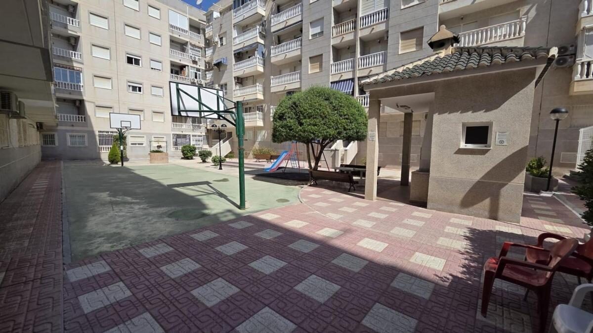 Apartments with 1 bedroom, 39m² in Torrevieja, Spain [ID: 0152-528381]
