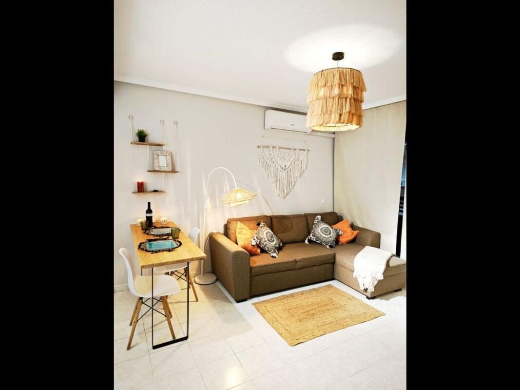 Апартаменти, 40м² в Торрев'єха, Іспанія [ID: 0152-528303]