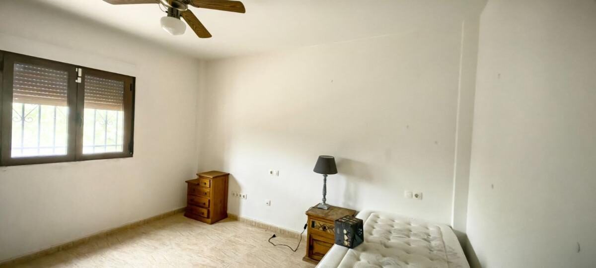 Villa with 3 bedrooms, 179m² in Pinoso, Spain [ID: 0152-527578]