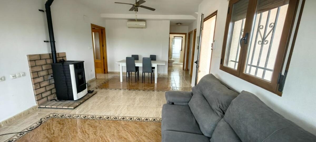 Villa with 3 bedrooms, 179m² in Pinoso, Spain [ID: 0152-527578]