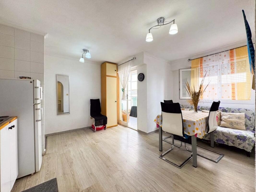 Apartamenty z 2 sypialniami, 55m² w Torrevieja, Hiszpania [ID: 0152-526333]