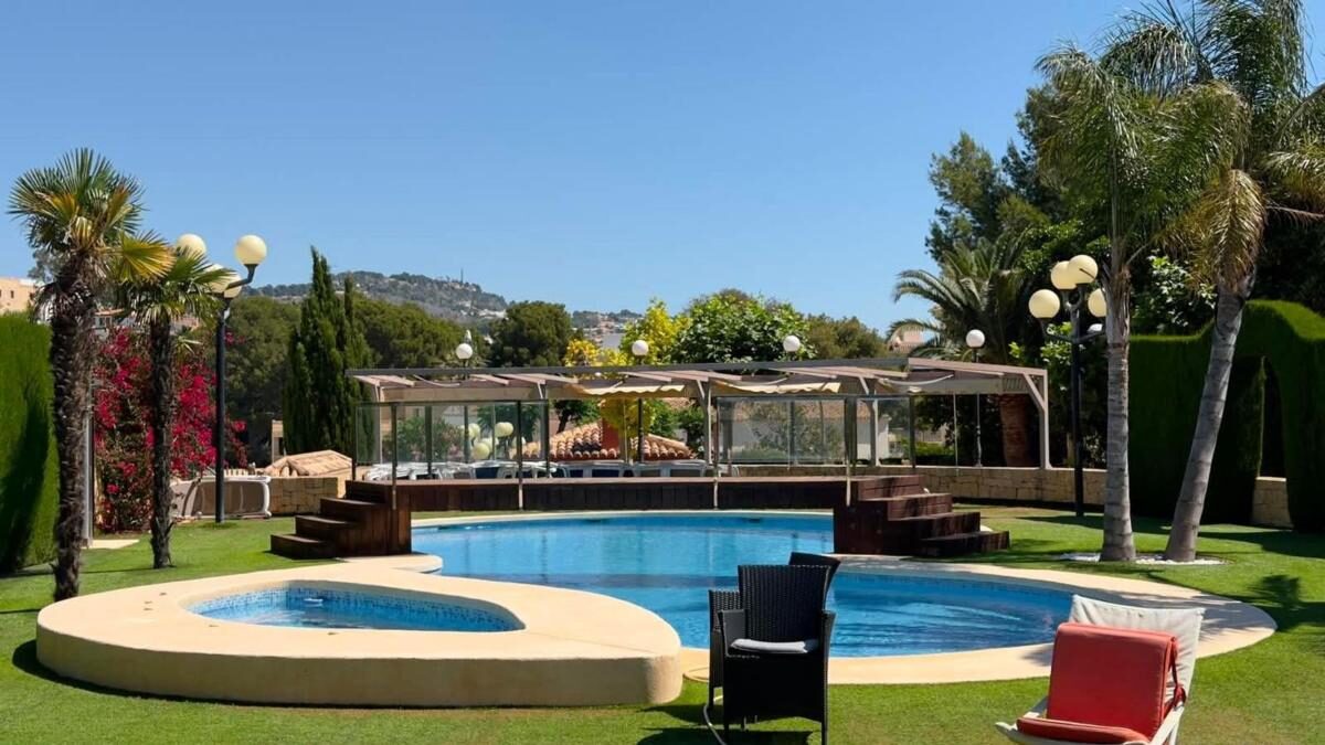 Houses with 8 bedrooms, 1000m² in Calpe, Spain [ID: 0152-522841]