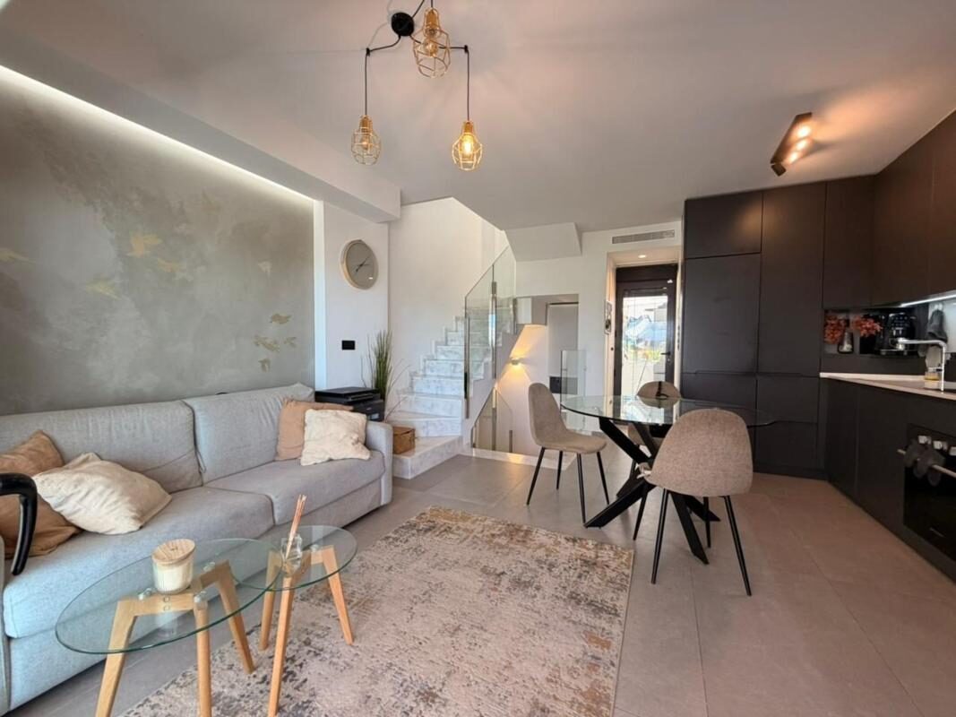 Таунхаус с 4 спальнями, 161м² в Гуардамар-дель-Сегура, Испания [ID: 0152-522437]