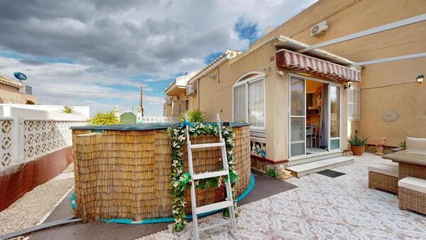 Таунхаус в Сан-Мигель-де-Салинас, Испания, 94м²