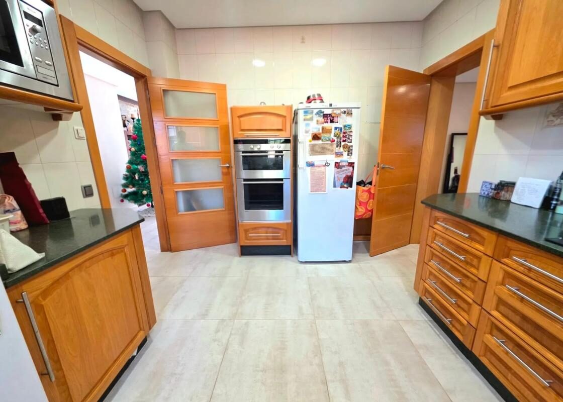 Вилла с 5 спальнями, 265м² в Ориуэла, Испания [ID: 0152-514633]
