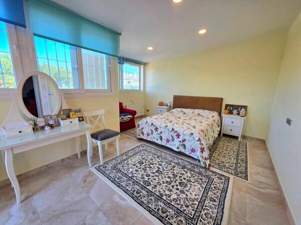 Вилла в Ориуэла, Испания, 265м² - изображение 18