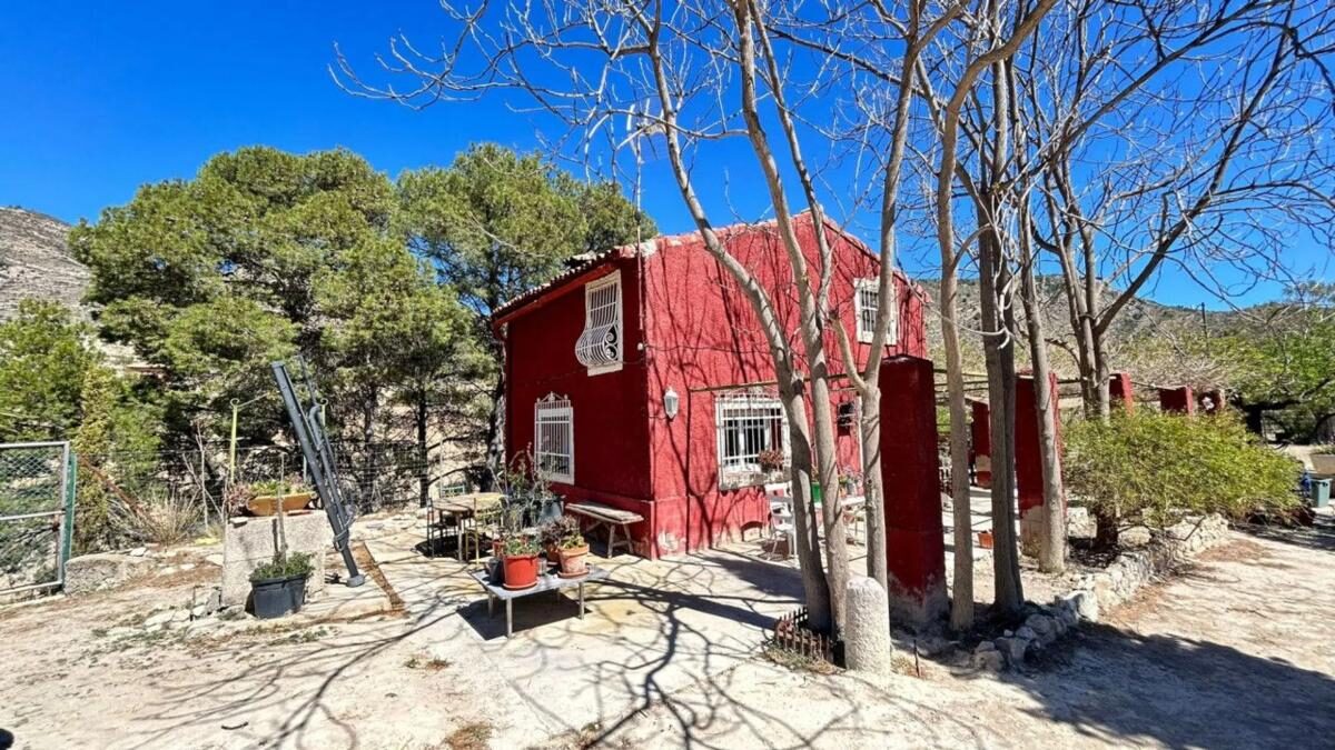 Houses with 4 bedrooms, 155m² in Relleu, Spain [ID: 0152-513597]