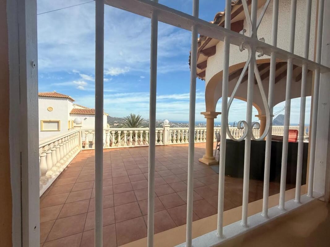 Вилла с 4 спальнями, 384м² в Кальпе, Испания [ID: 0152-512399]