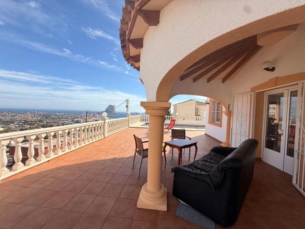 Вилла с 4 спальнями, 384м² в Кальпе, Испания [ID: 0152-512399]