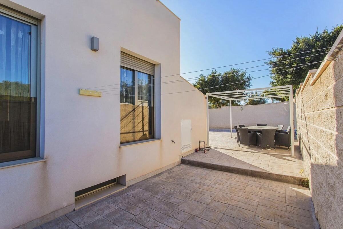 Вилла с 3 спальнями, 250м² в Сан-Мигель-де-Салинас, Испания [ID: 0152-509377]