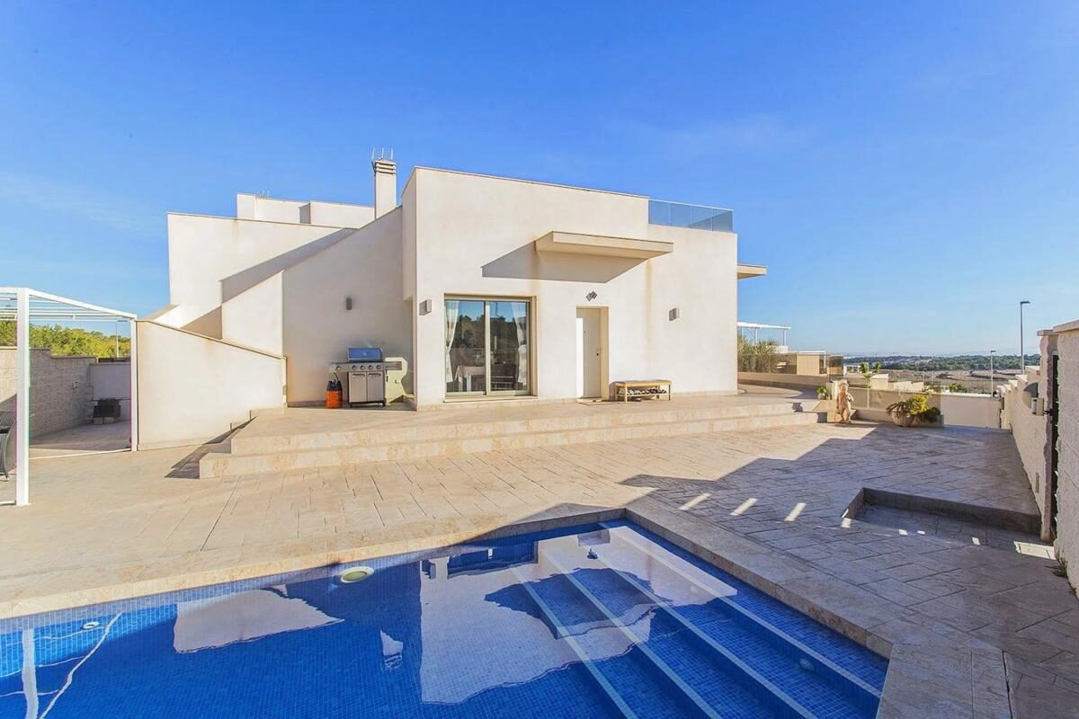 Вилла с 3 спальнями, 250м² в Сан-Мигель-де-Салинас, Испания [ID: 0152-509377]