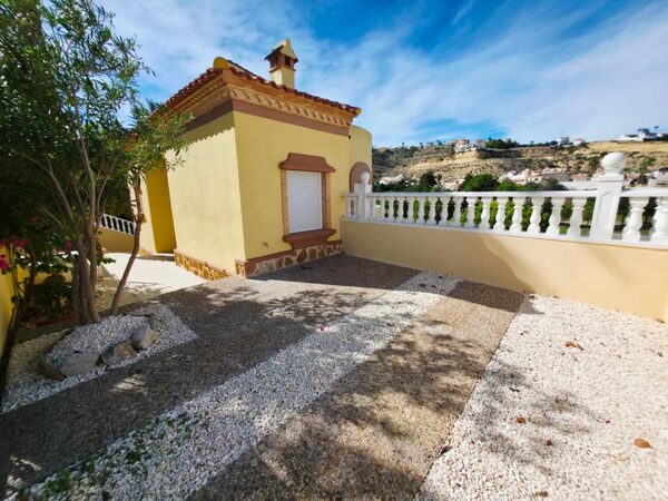 Вилла в Рохалес, Испания, 140м²