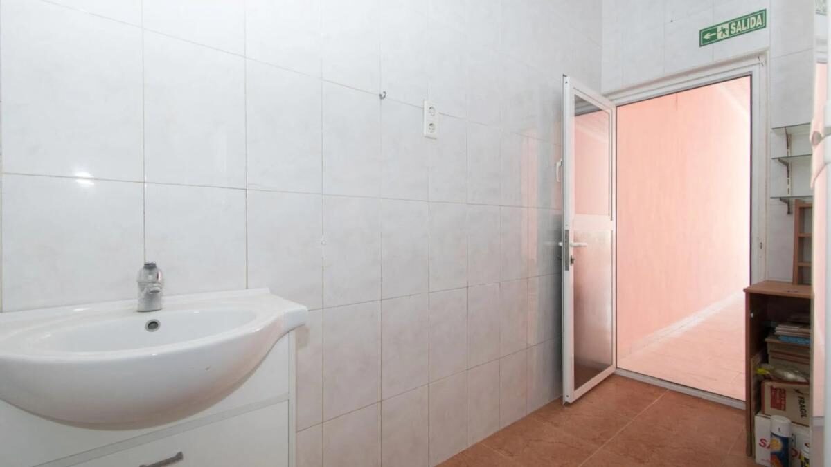 Комерційна нерухомість, 40м² в Торрев'єха, Іспанія [ID: 0152-503869]