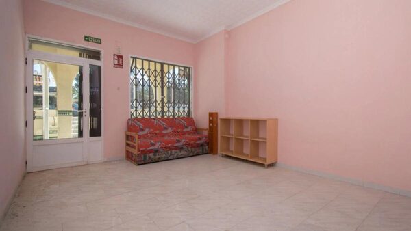 Комерційна нерухомість в Торрев'єха, Іспанія, 40м² - зображення 6