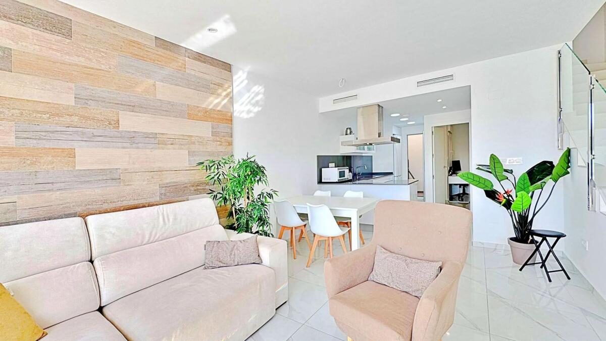 Dom szeregowy z 3 sypialniami, 113m² w Torrevieja, Hiszpania [ID: 0152-482370]