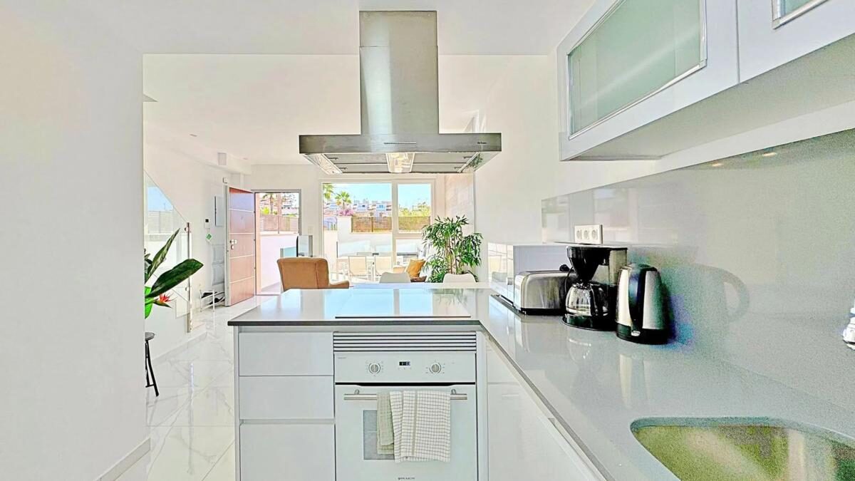 Dom szeregowy z 3 sypialniami, 113m² w Torrevieja, Hiszpania [ID: 0152-482370]