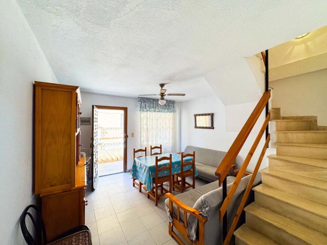 Apartamenty z 2 sypialniami, 65m² w Torrevieja, Hiszpania [ID: 0152-481793]