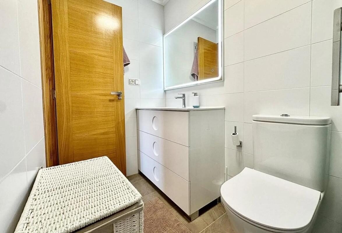 Apartamenty z 1 sypialnią, 54m² w Torrevieja, Hiszpania [ID: 0152-481537]