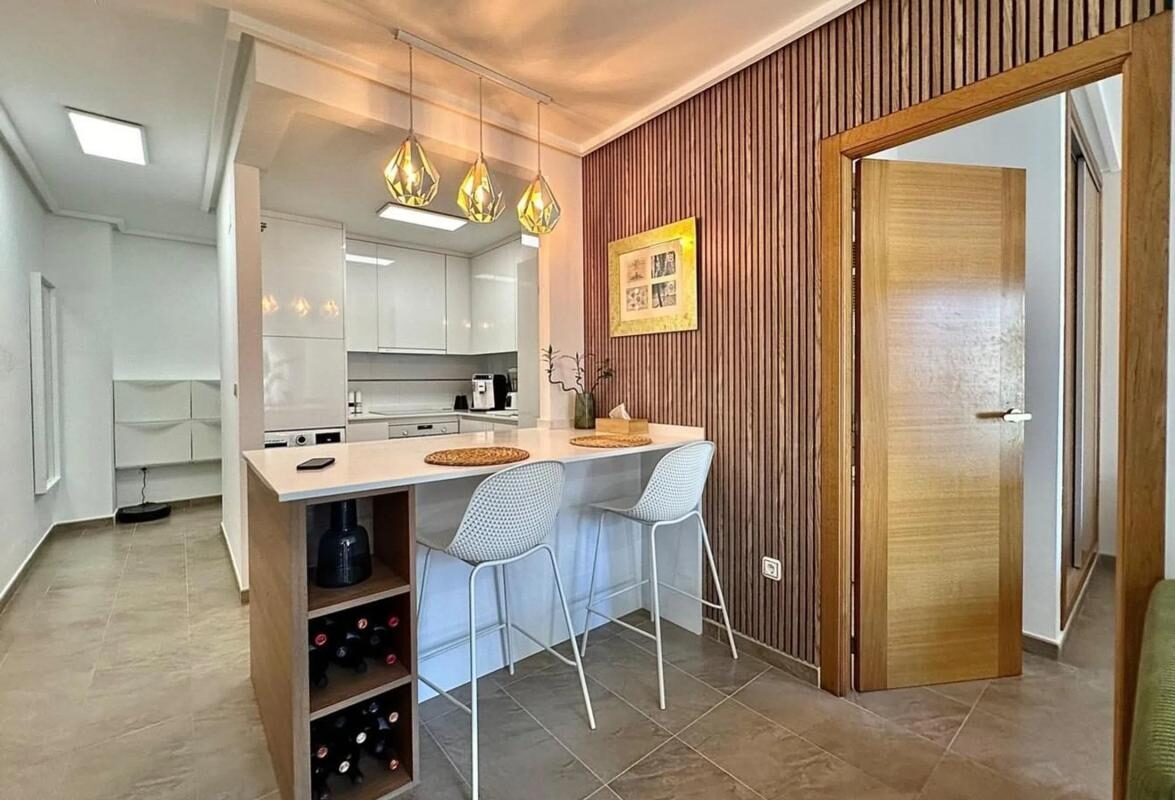 Apartamenty z 1 sypialnią, 54m² w Torrevieja, Hiszpania [ID: 0152-481537]