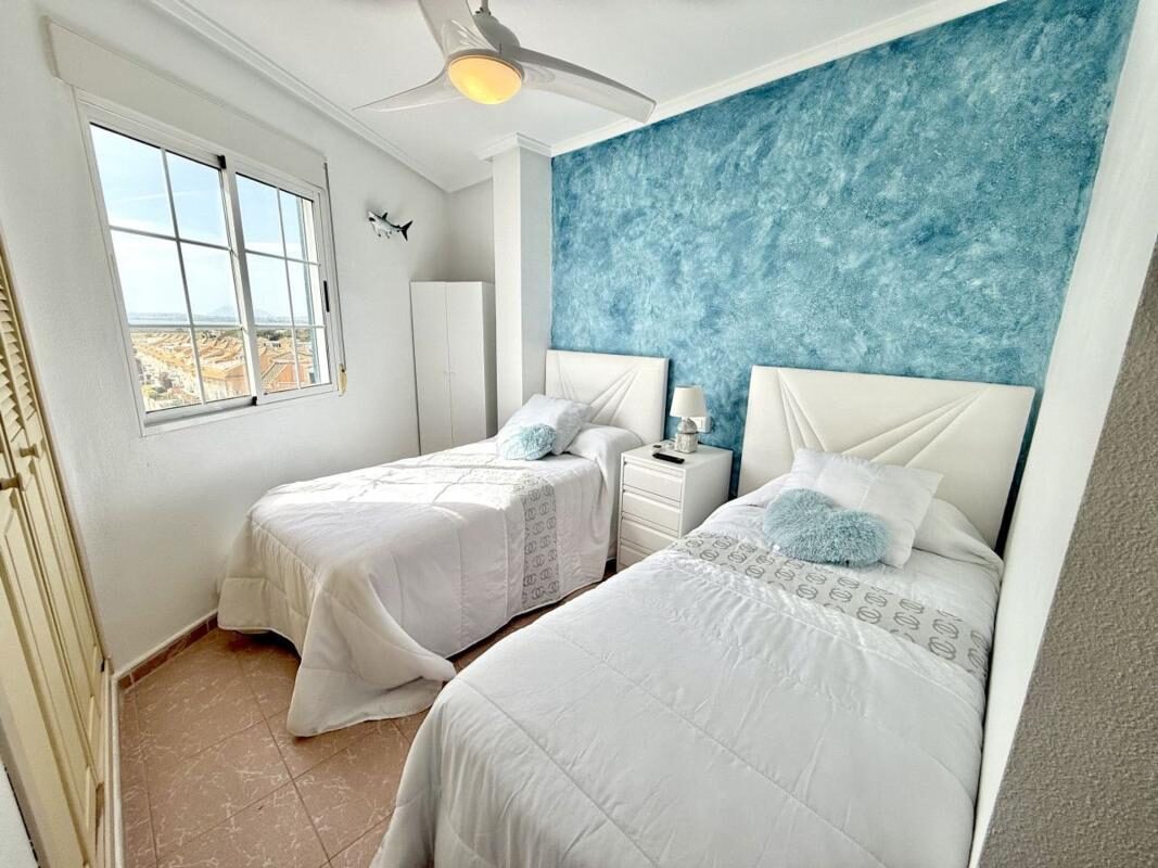 Apartamenty z 2 sypialniami, 53m² w Torrevieja, Hiszpania [ID: 0152-479835]