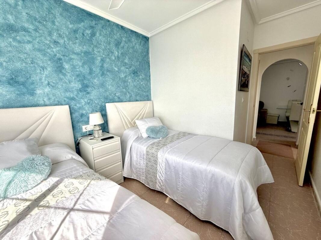 Apartamenty z 2 sypialniami, 53m² w Torrevieja, Hiszpania [ID: 0152-479835]