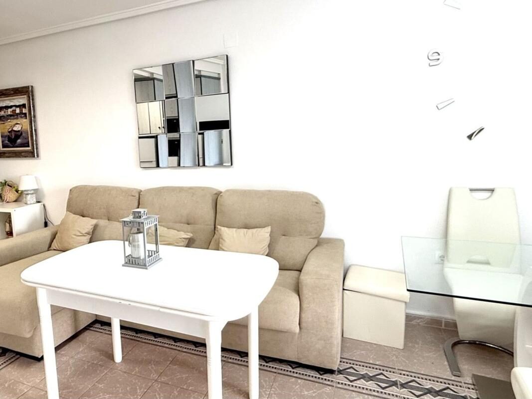 Apartamenty z 2 sypialniami, 53m² w Torrevieja, Hiszpania [ID: 0152-479835]