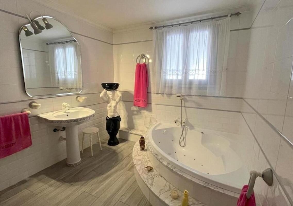 Дома с 3 спальнями, 168м² в Альгорфа, Испания [ID: 0152-479545]