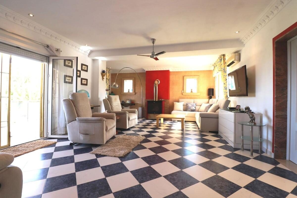 Вилла с 3 спальнями, 264м² в Альгорфа, Испания [ID: 0152-478590]