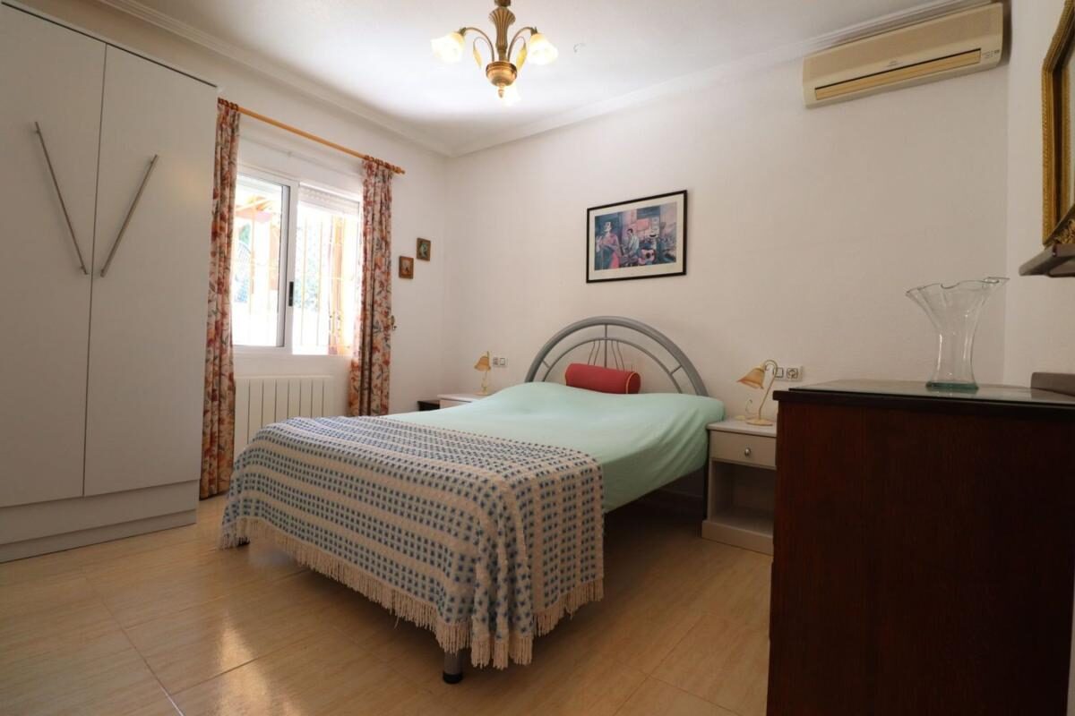 Вилла с 3 спальнями, 264м² в Альгорфа, Испания [ID: 0152-478590]