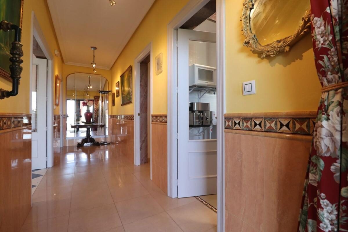 Вилла с 3 спальнями, 264м² в Альгорфа, Испания [ID: 0152-478590]