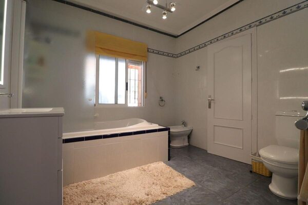 Вилла в Альгорфа, Испания, 264м² - изображение 25