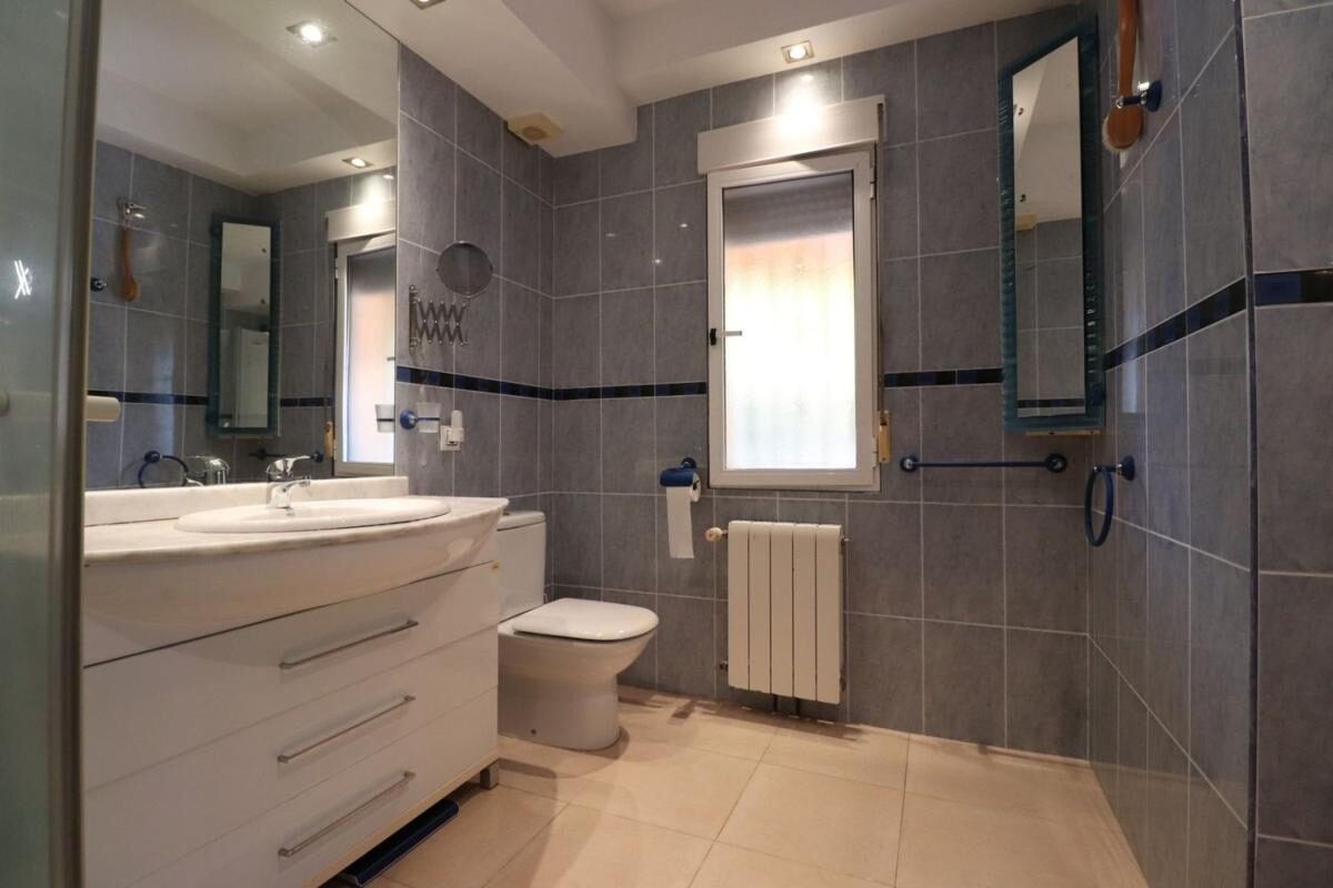 Вилла с 3 спальнями, 264м² в Альгорфа, Испания [ID: 0152-478590]