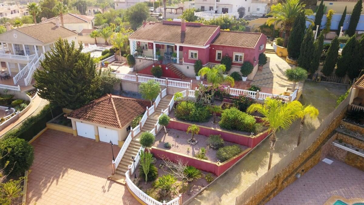 Вилла с 3 спальнями, 264м² в Альгорфа, Испания [ID: 0152-478590]