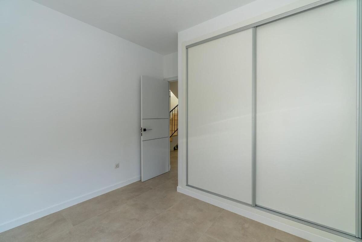 Дома с 3 спальнями, 246м² в Кампельо, Испания [ID: 0152-474140]