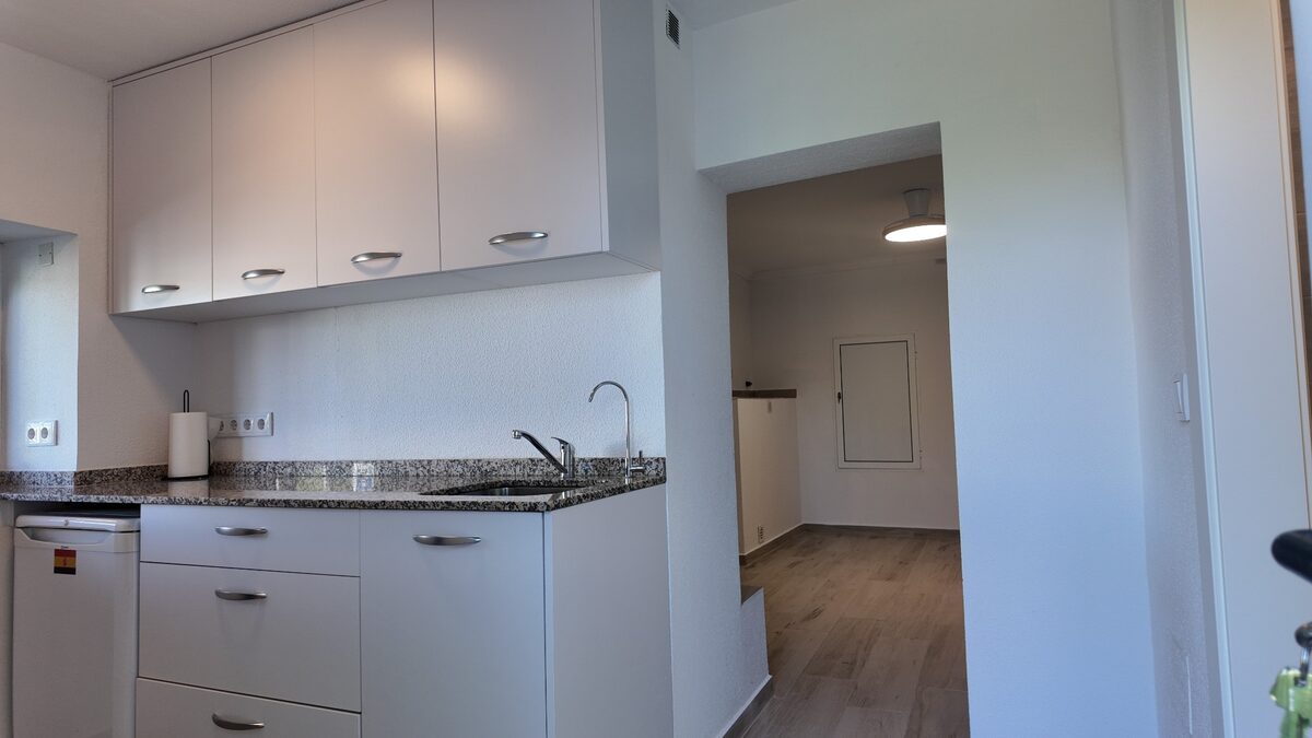 Таунхаус с 2 спальнями, 100м² в Ориуэла Коста, Испания [ID: 0150-LS-1511]