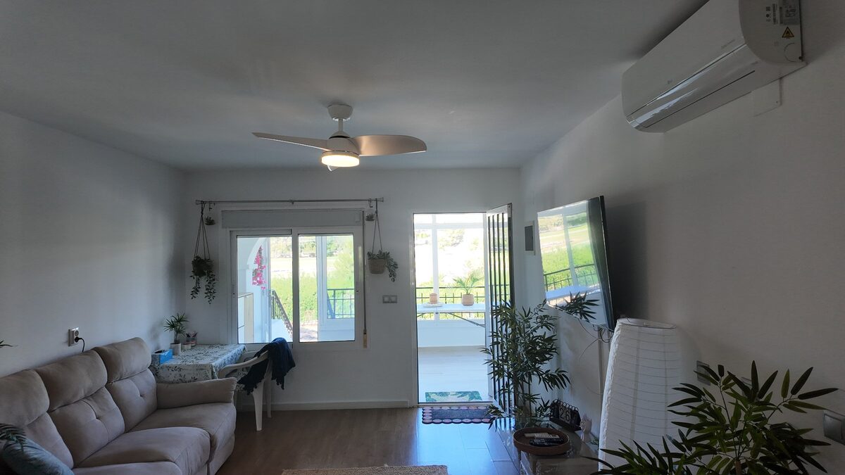 Таунхаус с 2 спальнями, 100м² в Ориуэла Коста, Испания [ID: 0150-LS-1511]