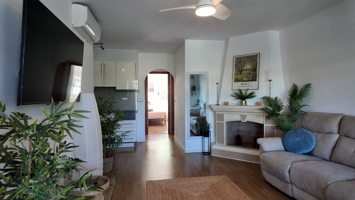 Таунхаус с 2 спальнями, 100м² в Ориуэла Коста, Испания [ID: 0150-LS-1511]