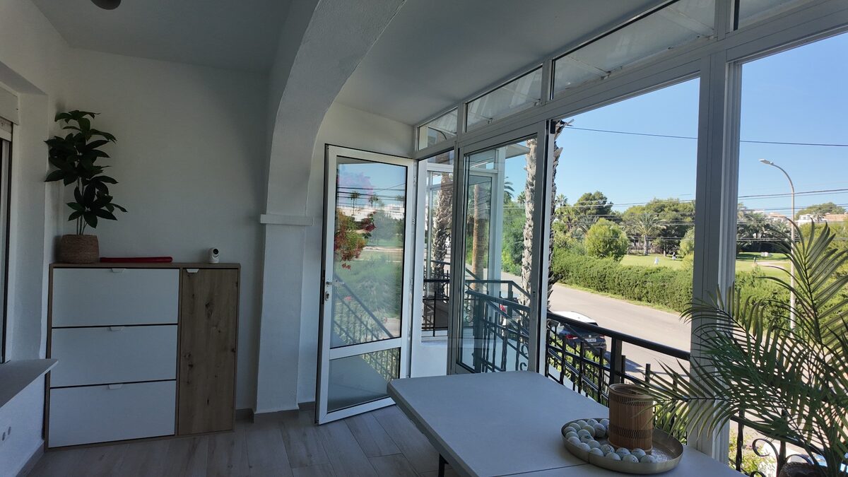 Таунхаус с 2 спальнями, 100м² в Ориуэла Коста, Испания [ID: 0150-LS-1511]