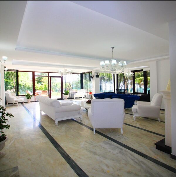 Villa in Istanbul, Turkey, 450m² - image 10
